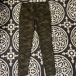American Eagle Hi-Rise Jegging